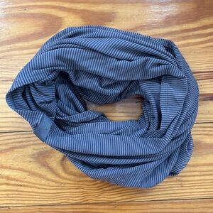 Lululemon purple striped woman’s scarf/ wrap